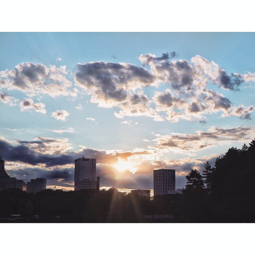 のインスタグラム：「⛅️」