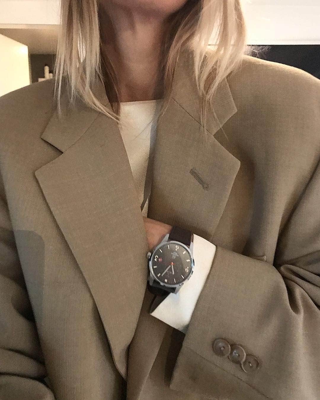 TRIWAさんのインスタグラム写真 - (TRIWAInstagram)「@celineaagaard_ in our Humanium 39 watch made from destructed illegal firearms #statementlover ✌️✌️✌️」10月4日 22時01分 - triwa