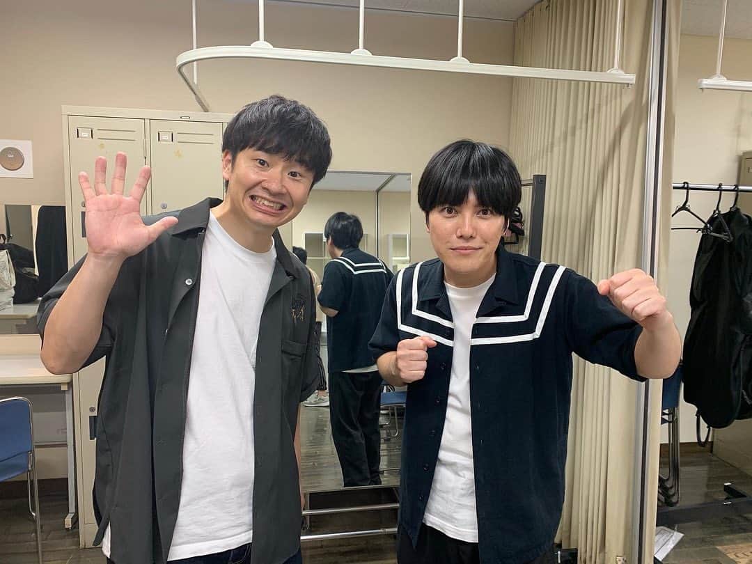 溜口佑太朗のインスタグラム：「オードリーさんのネタライブは本番も楽屋もずっと楽しくて最高。 明転して学ラン着て舞台にいたらうっすら変な笑い起こってたけど。」