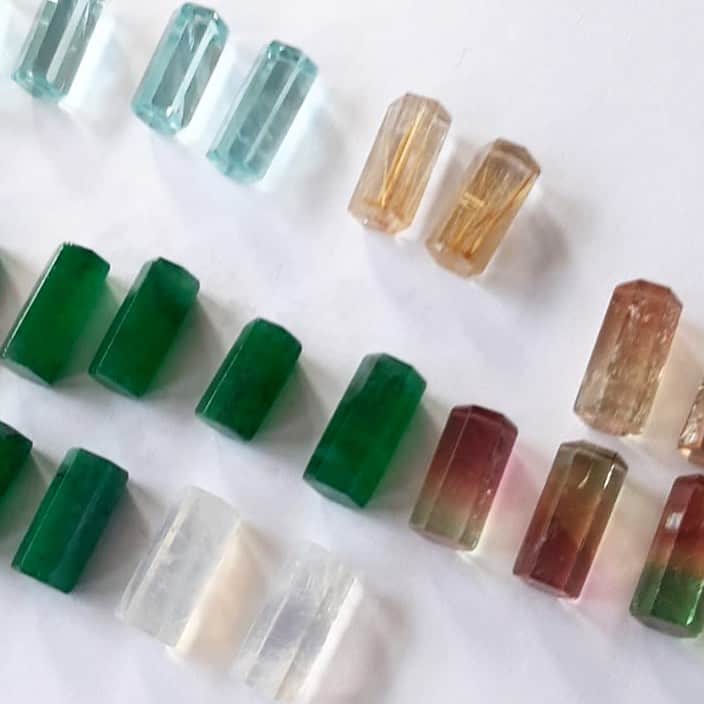 ジェイドジャガーのインスタグラム：「#rocktagons coming soon  in #emerlad #moonstone #watermelontourmaline #aquamarine  #goldenrutile @jadejaggerjewellery ejaggerjewellery」