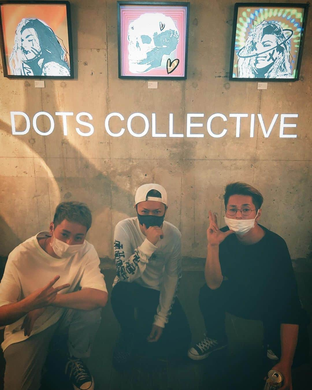 MAH さんのインスタグラム写真 - (MAH Instagram)「NOISEMAKERの兄弟がやってる @dotscollective_official の展示会へ！音楽だけでなく、「好きなこと」を2つも極めてカタチにするって本当に凄いと思う。  みんなもぜひ！  @noisemaker_hide @noisemakerag」10月4日 22時34分 - mahfromsim