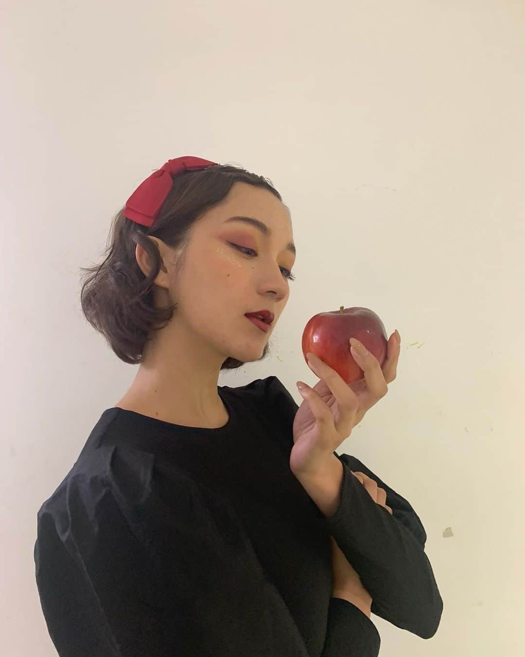 濱崎ナディヤさんのインスタグラム写真 濱崎ナディヤinstagram 白雪姫したよ 撮影モデル 秋メイク 撮影 ヘアモデル モデル 被写体モデル 美容 ダイエット 秋ファッション 白雪姫 ハロウィンコスプレ ハロウィン 10月5日 0時05分 Nadiya