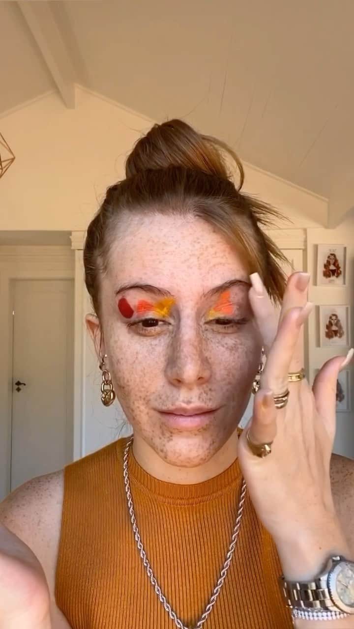 マリ・マリアのインスタグラム：「Quem ama borboleta? Eu 😍」
