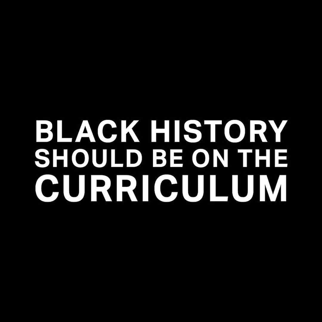 ルイス・ハミルトンさんのインスタグラム写真 - (ルイス・ハミルトンInstagram)「Great to see @mayorofldn teaming up with @theblackcurriculum to call for more diverse history to be taught in schools. Updating the National Curriculum is long overdue, and it’s time we gave students the opportunity to learn Black British history to the fullest. Not only will it be beneficial for all students to learn a more representative curriculum, but it’s important that black students can see themselves in the lessons they are taught. Eradicating the achievements of black people throughout the centuries, avoiding subjects such as Britain’s colonial past or teaching history from the perspective of white people only serves to drive further racial inequality in the modern day. I truly believe that a good and fair education is the key to unlocking a more equal future for generations to come, and that discrimination has no place within the classroom. #BlackHistoryMonth #TeachBlackHistory #BlackHistoryMatters  #Repost @mayorofldn ・・・ I’m proud to announce that we’ll be working with @TheBlackCurriculum to bring teaching diversity to our schools. London’s rich history is built on diversity - it’s so important that we teach this to our children.   Today I’m also calling on the Government to scrap the one-dimensional approach to teaching history in schools and update the National Curriculum to provide a more complete perspective. The time for change is now. #BlackHistoryMonth」10月5日 1時27分 - lewishamilton