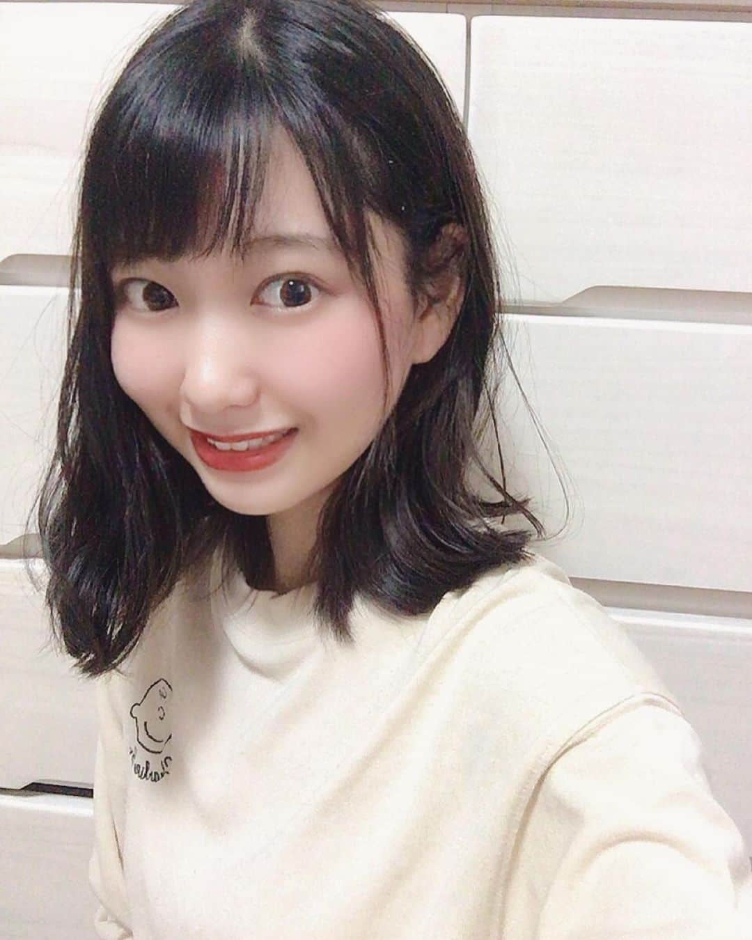 髙橋莉瑚さんのインスタグラム写真 - (髙橋莉瑚Instagram)「髪が短いのは新鮮＼(^-^)／」10月5日 1時44分 - rikorin_0927