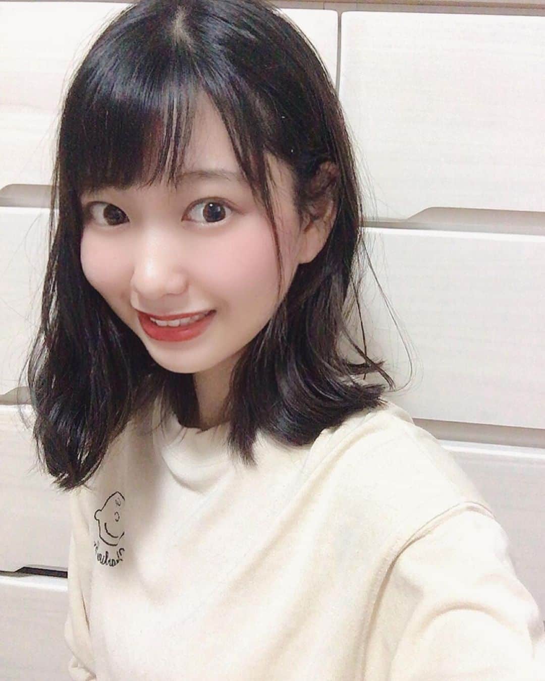 髙橋莉瑚のインスタグラム：「髪が短いのは新鮮＼(^-^)／」