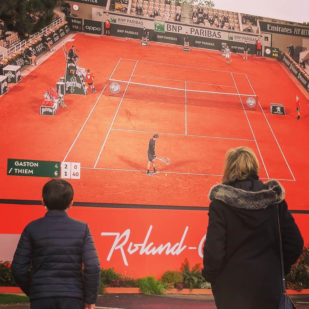 フローラン・ダバディーさんのインスタグラム写真 - (フローラン・ダバディーInstagram)「Roland-Garros Day 8 夕方のローランギャロス🎾 #rolandgarros」10月5日 1時52分 - florent_dabadie
