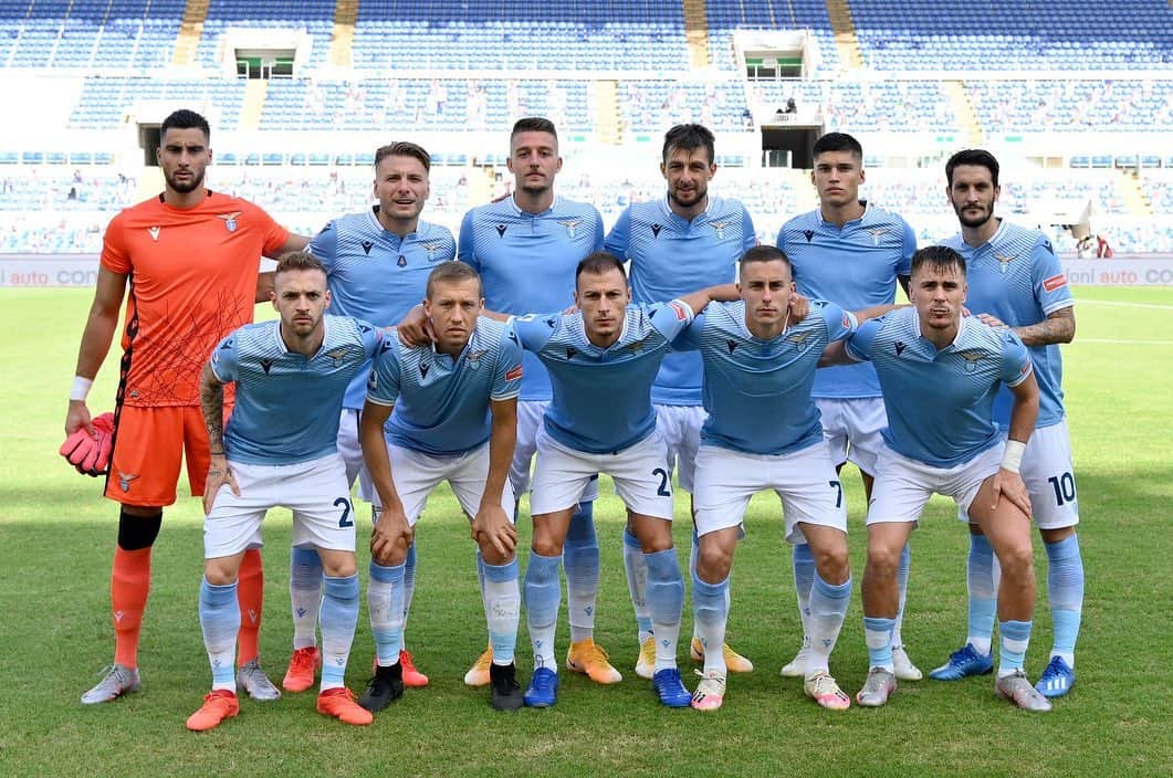 ルーカス・レイヴァのインスタグラム：「Testa bassa e lavorare... questa è l’unico modo per tornare a vincere . #forzalazio」
