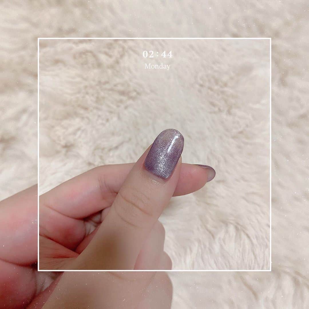 みなみのインスタグラム：「マグネットネイル💜✨」