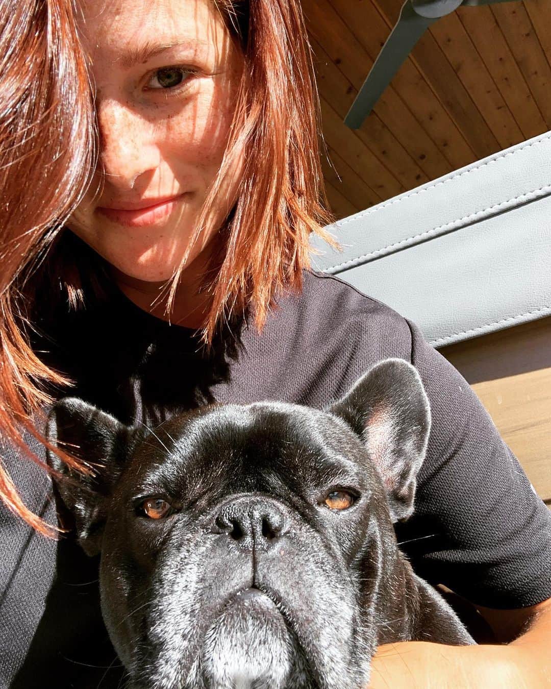 キャサディー・ポープのインスタグラム：「This guy turns 4 today and I’m currently baking him pupcakes. This butterball has made my life so much more full since he entered it. I become more obsessed every day 😭 Happy birthday @cuppythepuppy !!」