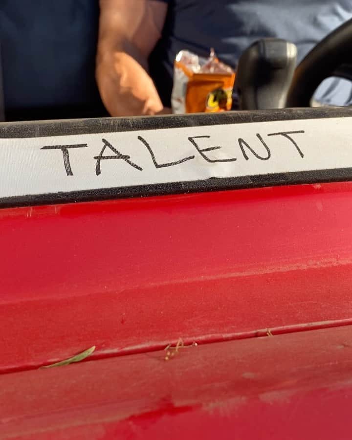 ストーン・コールド・スティーブ・オースチンのインスタグラム：「🔊⬆️   TALENT. #goodbye」