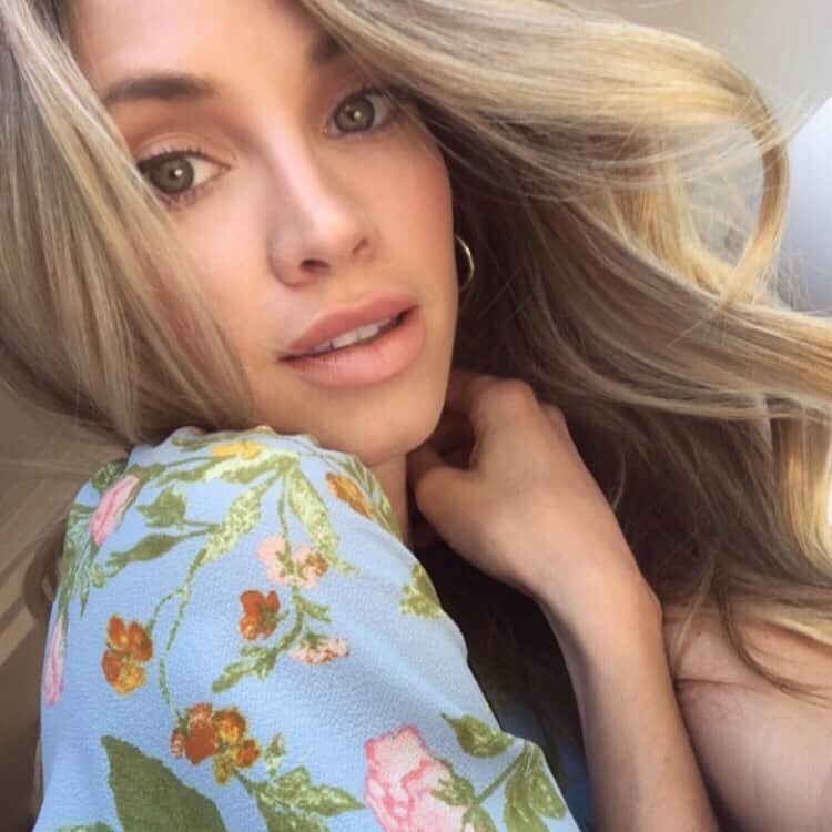 ブルック・バトラーのインスタグラム：「💙」