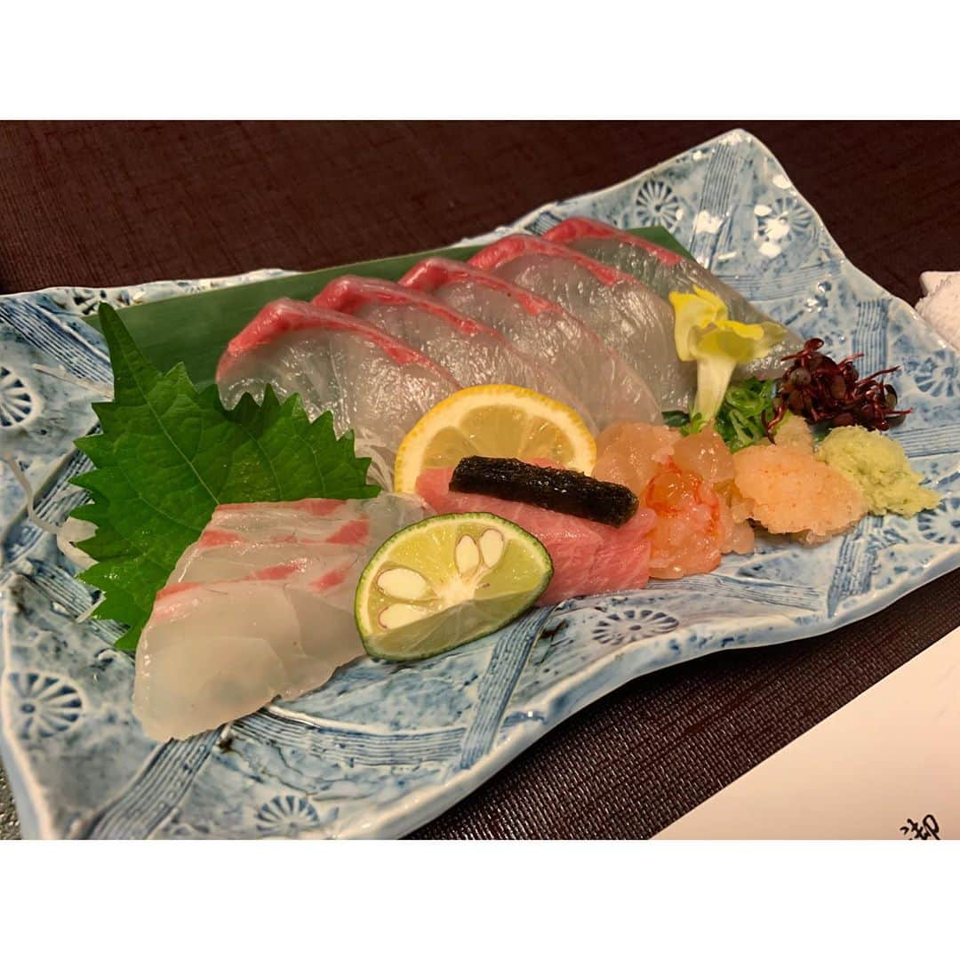 葉月樹里さんのインスタグラム写真 - (葉月樹里Instagram)「相棒 @se_e_ra と、秋料理が食べたくて有馬温泉🧖‍♀️♨️  . .  有馬温泉、結構行くんやけど、一番リピで行ってる向陽閣✨  . .  朝も夜もご飯のクオリティが高いのだ🍁  . .  YouTubeで撮ったからまた見てね👀  . . .  #葉月樹里 #soiréeine #ソワレーヌ #有馬温泉 #向陽閣 #秋料理 #懐石料理 #ずりおの食スタ #ずりおんせん」10月5日 3時38分 - hazukijuri