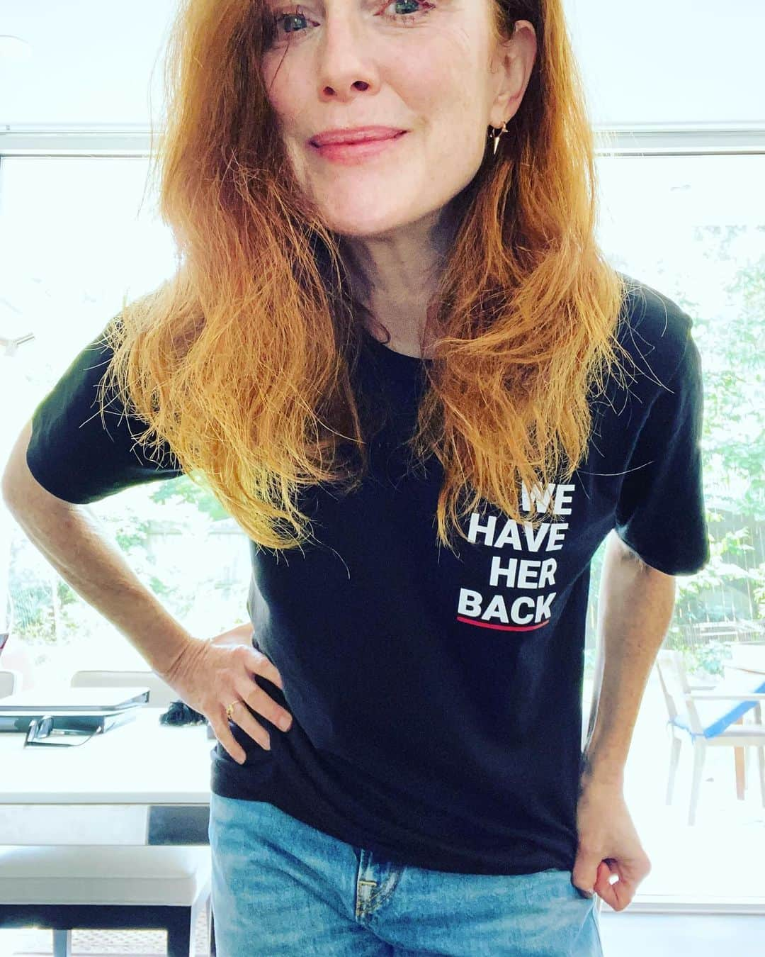 ジュリアン・ムーアさんのインスタグラム写真 - (ジュリアン・ムーアInstagram)「More women are running for Congress than ever and a woman is on a major party ticket for VP—the 1st time in 12 years. It's more important than ever that news media not perpetuate sexist & racist narratives when covering women candidates. #WeHaveHerBack http://times.upnow.us/whhb-shirts Join the campaign by texting HER BACK to 306-44」10月5日 3時48分 - juliannemoore