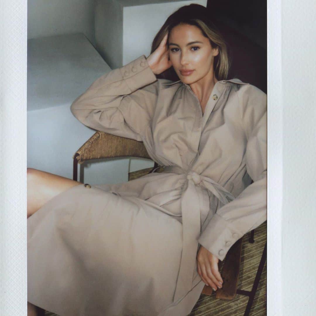 Mathilde Goehlerのインスタグラム：「@themisspopo 🖤」