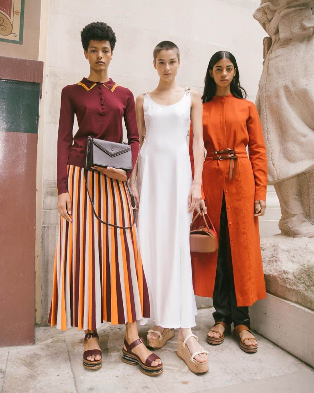 MATCHESFASHION.COMさんのインスタグラム写真 - (MATCHESFASHION.COMInstagram)「Uruguayan designer @gabrielahearst unveiled her SS21 collection in Paris today – her first in the city – with a socially-distanced physical show. Noting that her subconscious took over in the making of the collection (she was visited by her grandmother in her dreams), Hearst also remarked that ‘the conscious goal was for the crisis not to stunt our creative growth.’ The collection featured pleated fabrics, fluid lines, crochet, knot and shell detailing – the latter of which started the basis for the collection after Hearst took inspiration from a shell bracelet her mother gifted her. Discover more from the label at the link in bio. 📸 Cris Fragkou」10月5日 4時12分 - matches