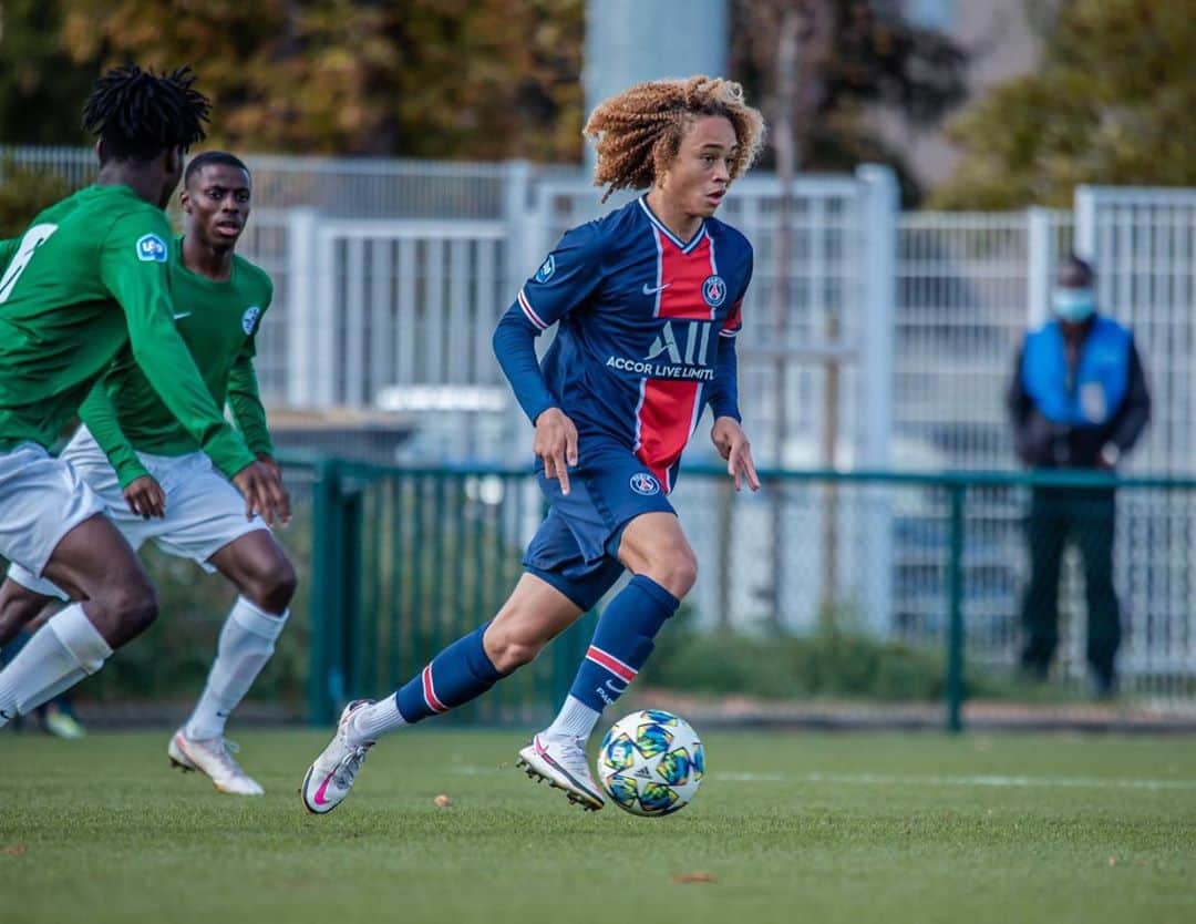 シャビ シモンズさんのインスタグラム写真 シャビ シモンズinstagram One More Game One More Win One More Goal Onwards And Upwards Icicestparis Allezparis Parissaintgermain Psg Paris Training Train Keeppushing