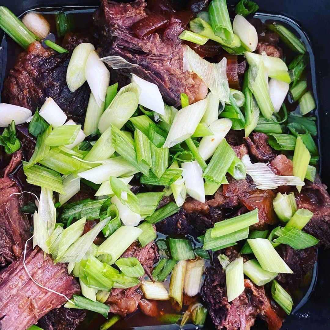 ケリスのインスタグラム：「Umami baby braised short ribs GOLD MINE @bountyandfull it's a lifestyle」