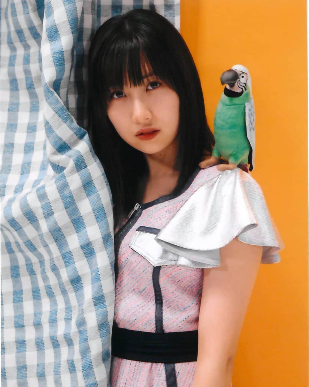モーニング娘。'20のインスタグラム：「- . 🦜🦜🦜🦜 . . #佐藤優樹 . .」