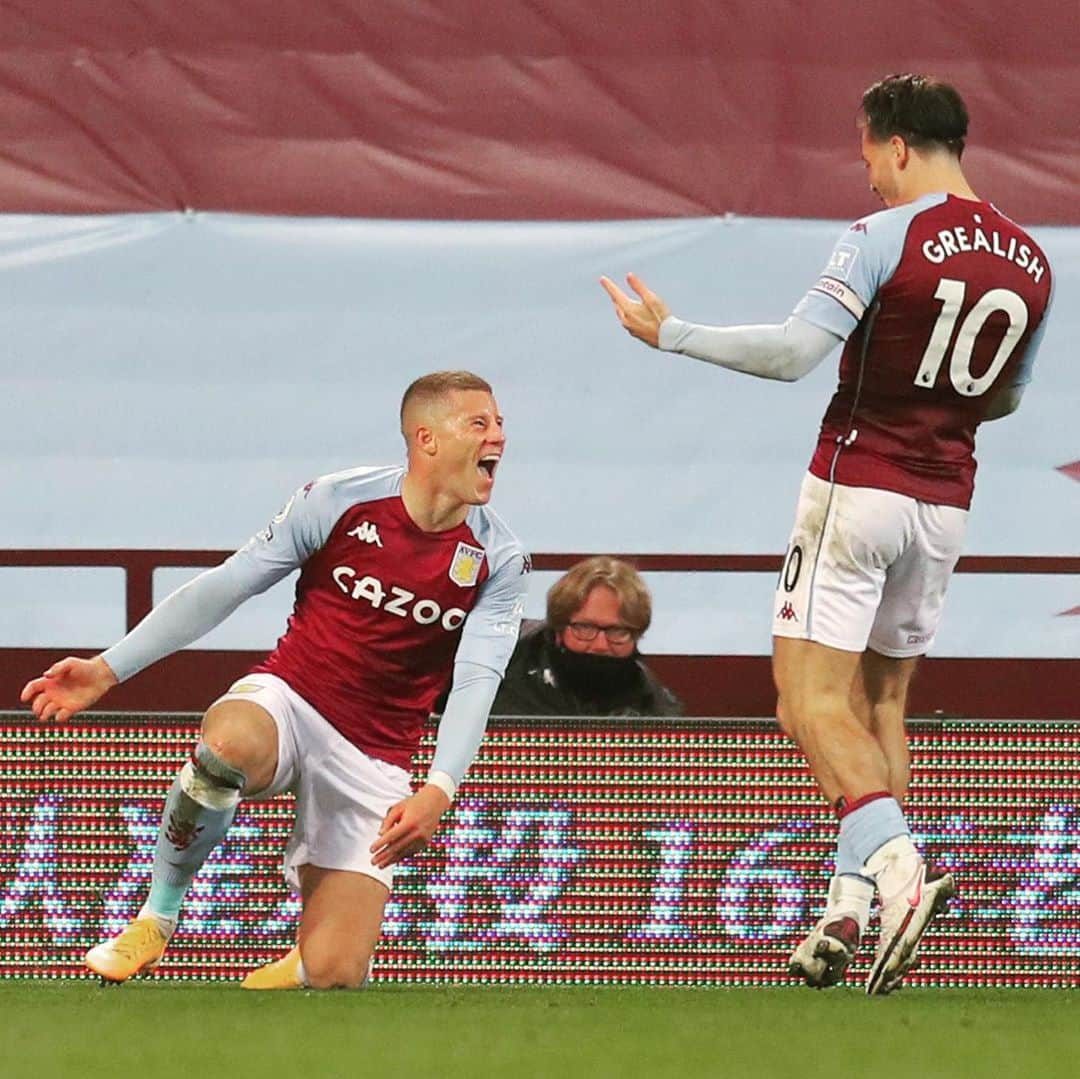 ロス・バークリーさんのインスタグラム写真 - (ロス・バークリーInstagram)「What a team performance that was, enjoyed every minute of it! Just the start... Well played boys! @AVFCOfficial 🟣🔵👍🏻」10月5日 7時56分 - rossbarkley