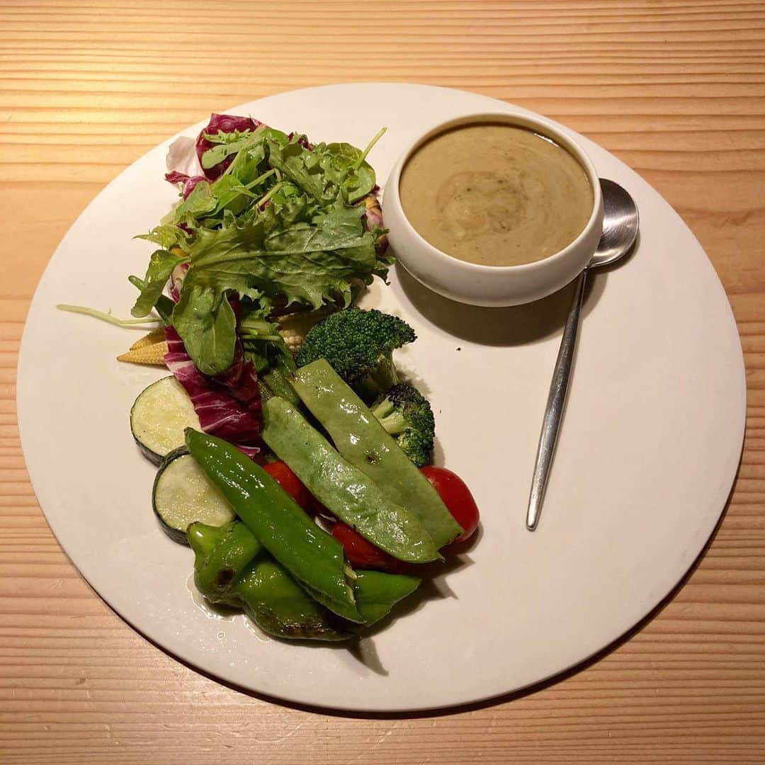 沖野修也のインスタグラム：「蟹味噌バーニャカウダと野菜のロースト @fudo_kyoto」