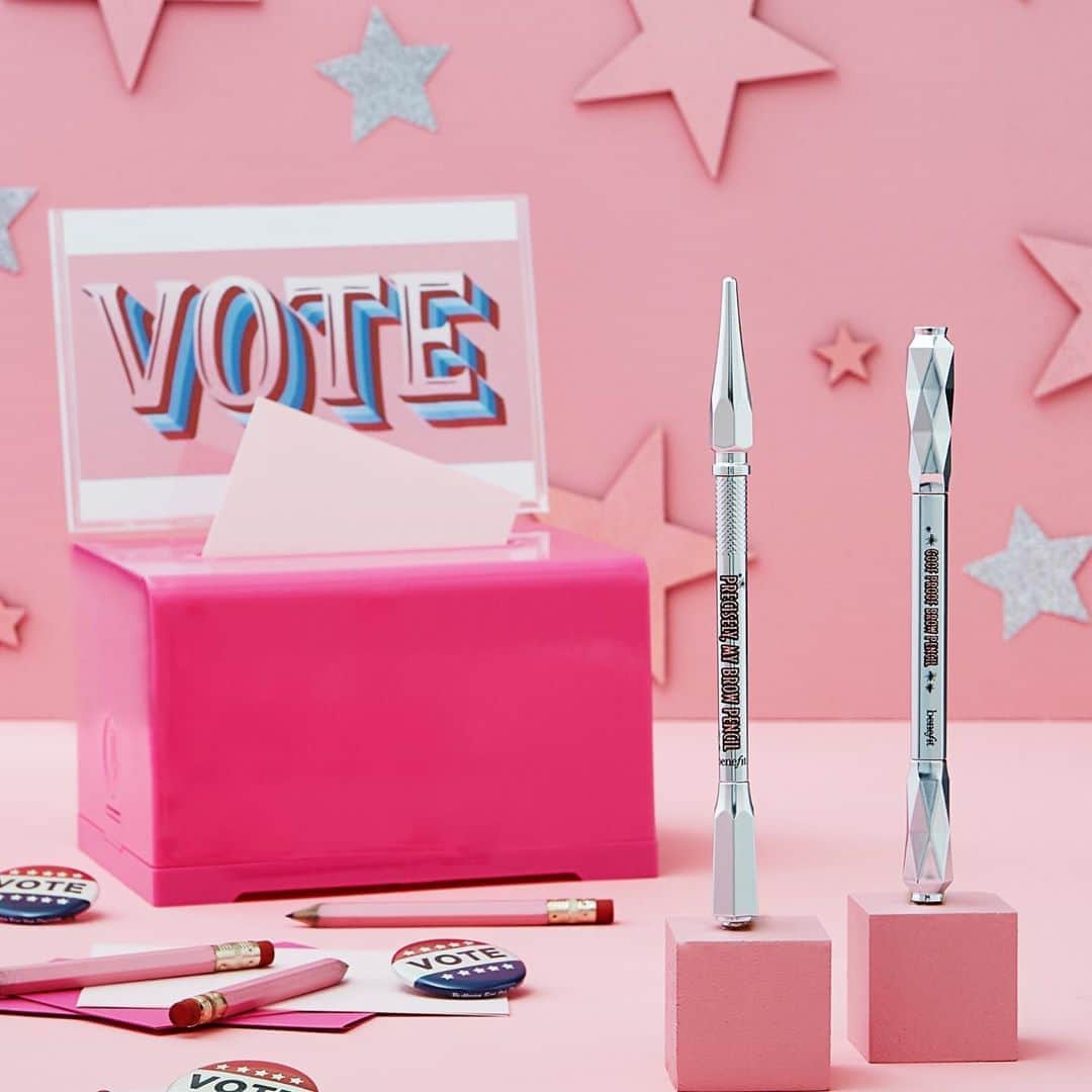 Benefit Cosmeticsさんのインスタグラム写真 - (Benefit CosmeticsInstagram)「The power is in the pencil ✔️ Only 30 days left! Have YOU made your plan to vote?! Comment below with the emoji for your voting plan! ❤️ = mail-in or drop-off ballot 🤍 = early voting in person 💙 = in person on Election Day #benefit」10月5日 8時01分 - benefitcosmetics
