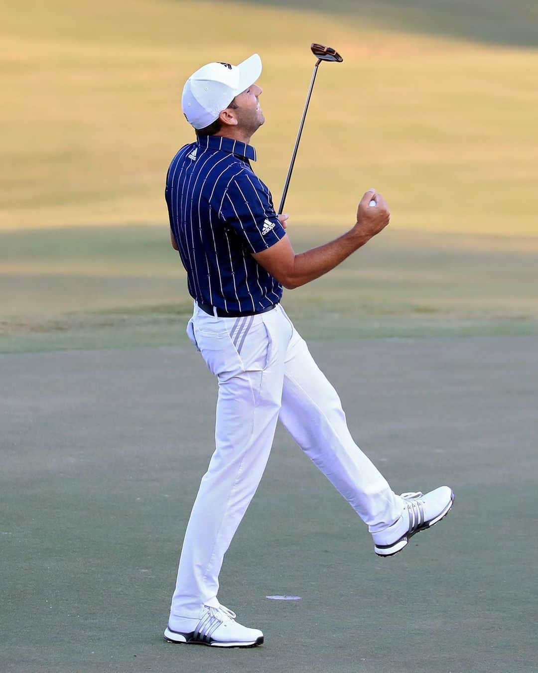 adidas Golfさんのインスタグラム写真 - (adidas GolfInstagram)「Power Serge ⚡️ @thesergiogarcia battles back to earn his 11th #PGATOUR Title at the Sanderson Farms Championship. #ReadyForSport」10月5日 8時11分 - adidasgolf