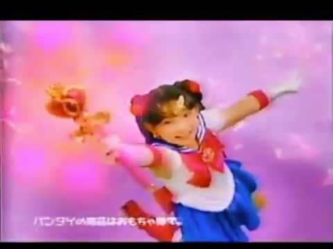 のインスタグラム：「✨🌙 I want more Sailor Moon commercials! Can I start a petition! 🌙✨  #sailormoon #セーラームーン　#japan #japanese #commercial」