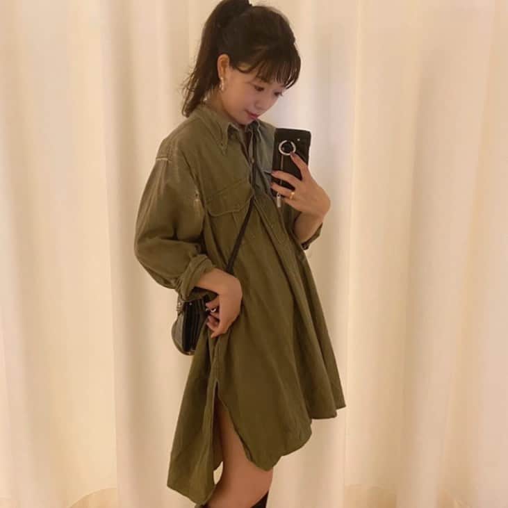吉田佳菜のインスタグラム：「ㅤㅤㅤㅤㅤㅤㅤㅤㅤㅤㅤㅤㅤ ㅤㅤㅤㅤㅤㅤㅤㅤㅤㅤㅤㅤㅤ 最近黒ばっかり着てるな〜と思って カーキにした日🦖 サイドのスリットがお気に入り💚 ㅤㅤㅤㅤㅤㅤㅤㅤㅤㅤㅤㅤㅤ ㅤㅤㅤㅤㅤㅤㅤㅤㅤㅤㅤㅤㅤ #ちわcode #ミリタリー #シャツワンピース  ㅤㅤㅤㅤㅤㅤㅤㅤㅤㅤㅤㅤㅤ」