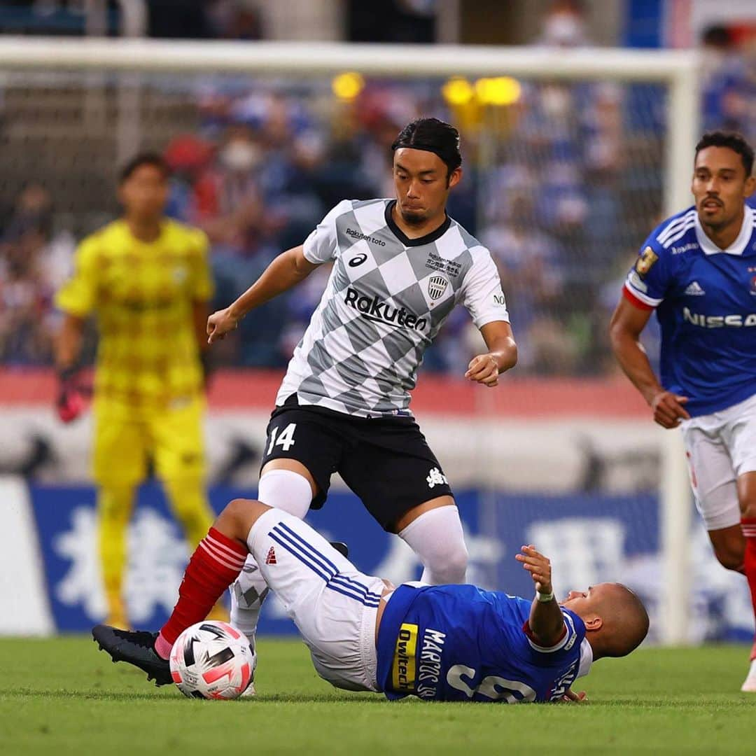 ヴィッセル神戸さんのインスタグラム写真 - (ヴィッセル神戸Instagram)「[MATCH PHOTOS] YOKOHAMA F MARINOS vs. VISSEL KOBE  #vissel #visselkobe #ヴィッセル #ヴィッセル神戸 #Kobe #神戸 #WeAreKobe #KobeForeverForward #一致団結 #JLeague #Jリーグ #DAZN」10月5日 9時40分 - visselkobe