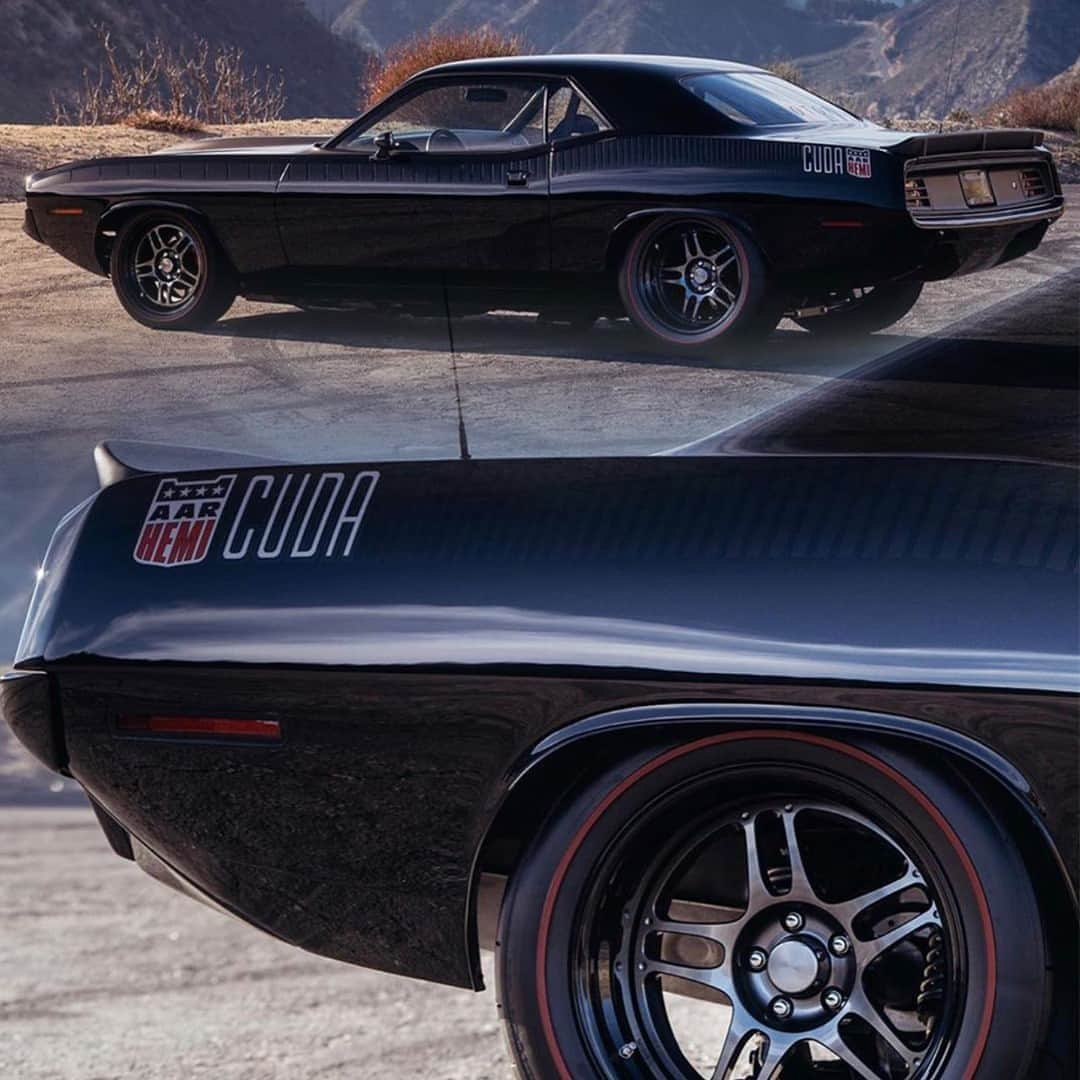 Classics Dailyさんのインスタグラム写真 - (Classics DailyInstagram)「#ClassicsFeature _____ @chromecars 1970 HEMI Cuda from Fast&Furious 6. _____ #classiccar #musclecar #hotrod #protouring #prostreet #restomod #classicsdaily #streetrod #streetcar #customcar #hotrods #streetrods #plymouth #hemi #cuda #mopar #chromecars」10月5日 10時00分 - classicsdaily