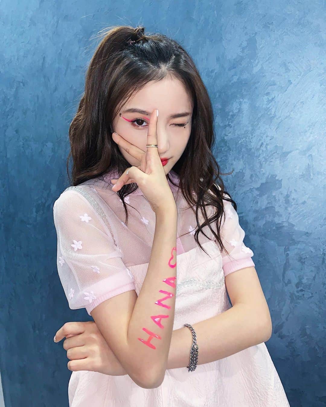 リン・シャオザイのインスタグラム：「💗✌🏻」