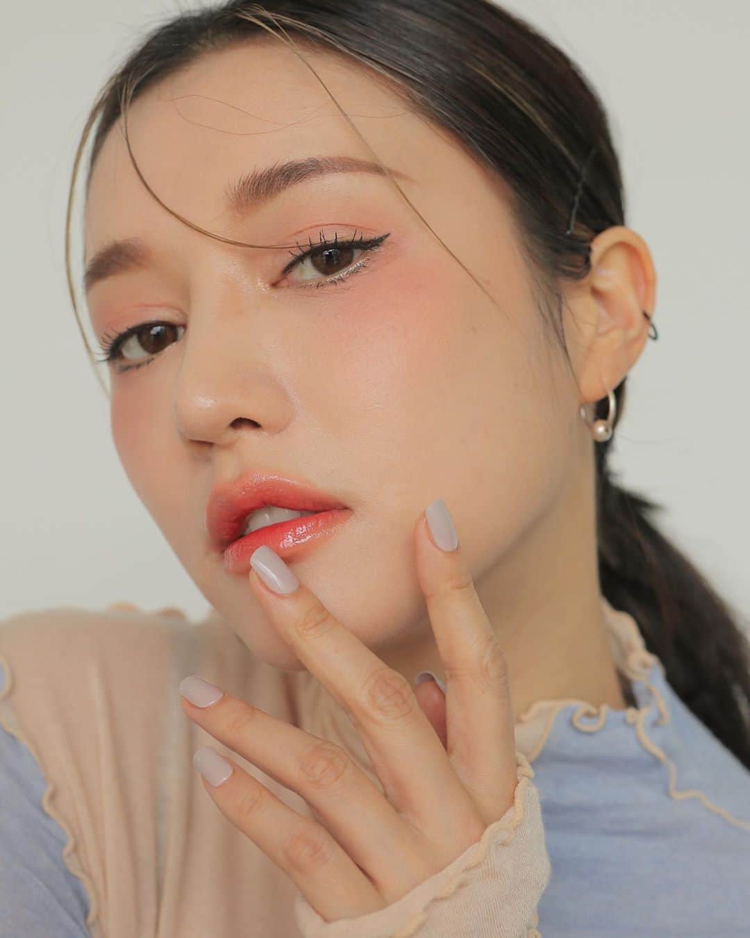 3CE Official Instagramさんのインスタグラム写真 - (3CE Official InstagramInstagram)「#autumnmakeup🍂🍁  가을의 무드를 가득 담은 걸리쉬 어텀 메이크업 룩🤎 - Lovely autumn girlish makeup look🤎 #3CE #3CEAUTUMNMAKEUPLOOK」10月5日 11時25分 - 3ce_official