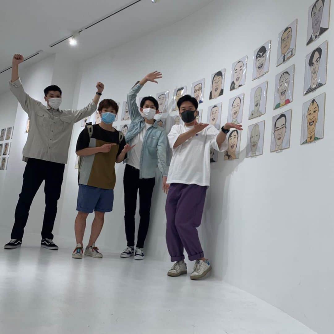 羽尻紘規のインスタグラム：「kento fukayaの個展 きも空間でした 2枚目やむなく近藤の事は見切れさせてもらってます」