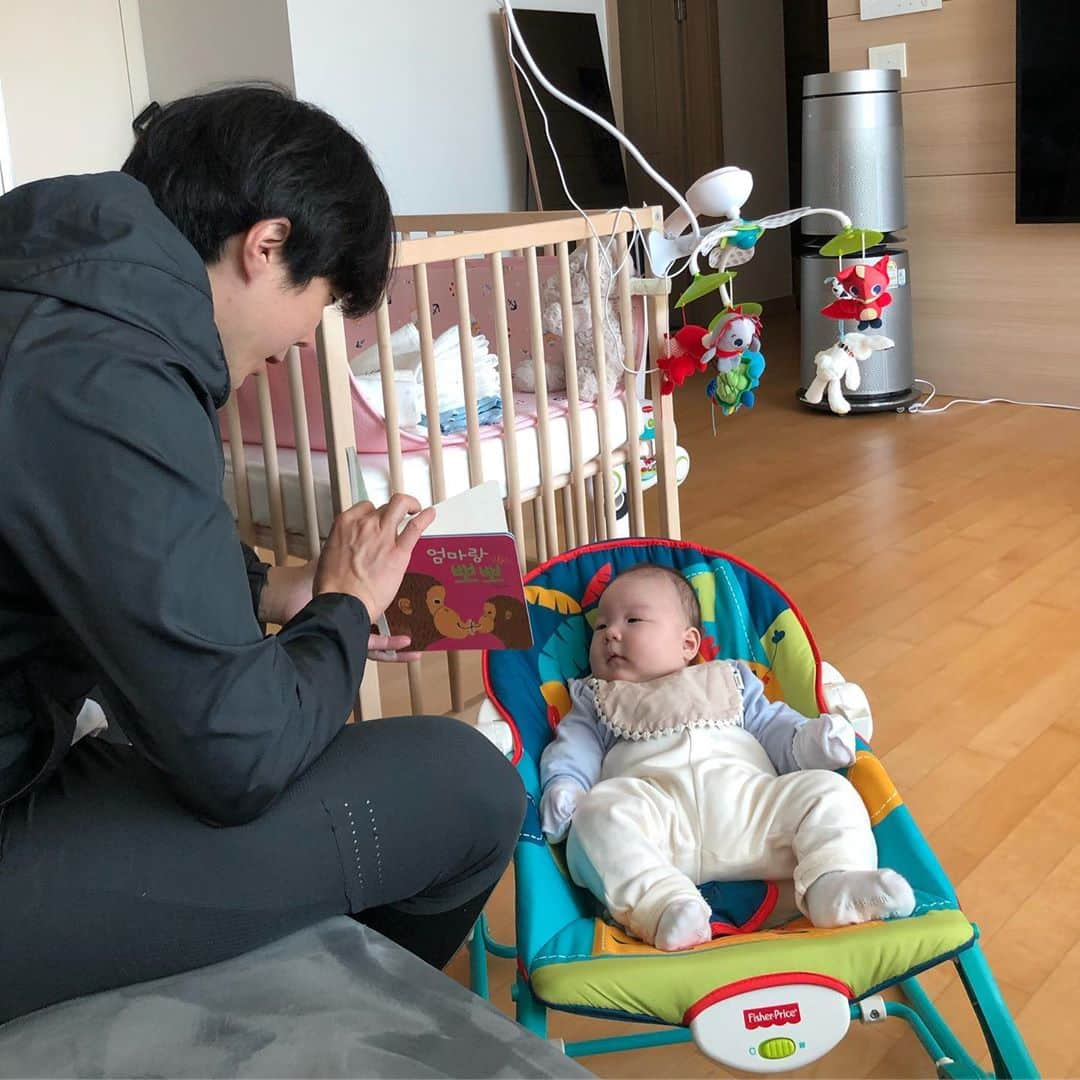 カン・ヘヨンさんのインスタグラム写真 - (カン・ヘヨンInstagram)「+76👶🏻💛 #아빠와아들 마지막ㅋㅋㅋㅋㅋㅋㅋㅋ  #심빼꼼🐽사진모아보기」10月5日 11時55分 - mangdoo_noona