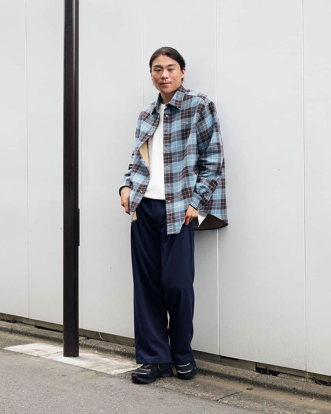 Droptokyoさんのインスタグラム写真 - (DroptokyoInstagram)「TOKYO STREET STYLE⁣⁣ ⁣ ⁣ Name: @yumingrow  Shirt: @lacoste Pants: @lacoste Shoes: @lacoste #LACOSTE#ラコステ#pr#streetstyle#droptokyo#tokyo#japan#streetscene#streetfashion#streetwear#streetculture#fashion#ストリートファッション#コーディネート⁣⁣⁣ ⁣ Photography: @dai.yamashiro ⁣ Styling: @raikatanakakana」10月5日 12時05分 - drop_tokyo