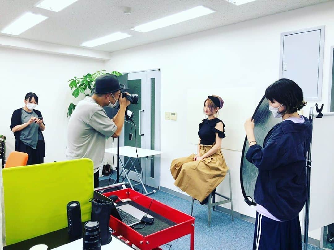 宇田川大輔さんのインスタグラム写真 - (宇田川大輔Instagram)「本日の職場。#photooftheday  #NAILVENUS #11月12日発売　#ネイル撮影　#奥渋撮影」10月5日 13時16分 - udagawadaisuke