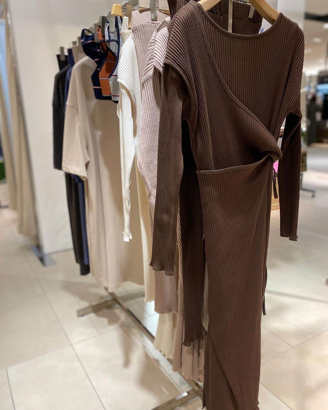 Ravijour心斎橋OPA店のインスタグラム