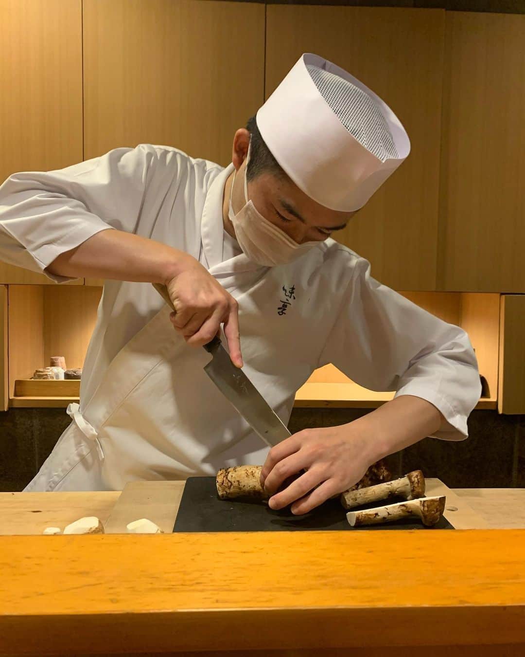 西田善太のグルメインスタ