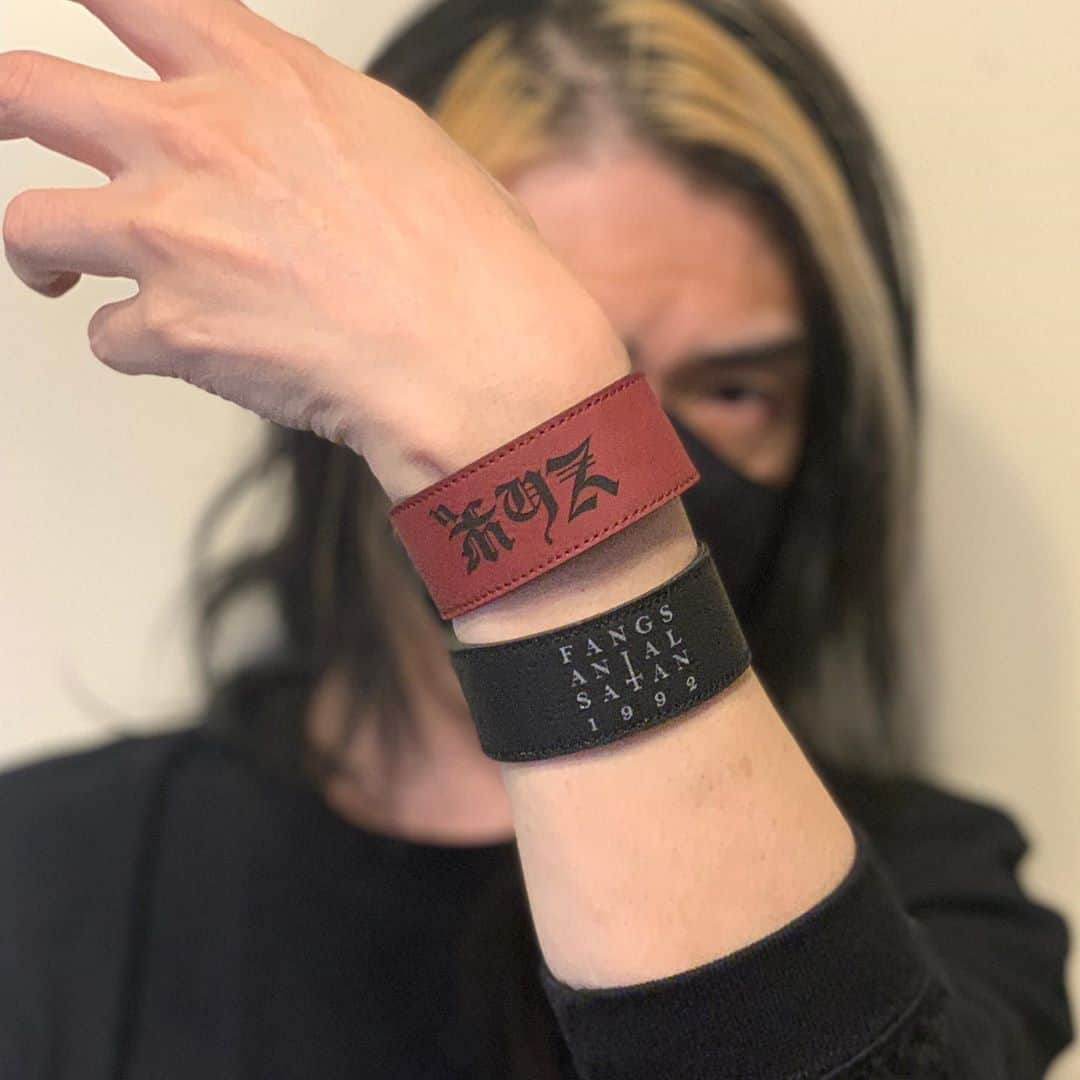 BORISさんのインスタグラム写真 - (BORISInstagram)「Boris wrist band (reversible / vegan leather). More details very soon.」10月6日 0時08分 - borisdronevil