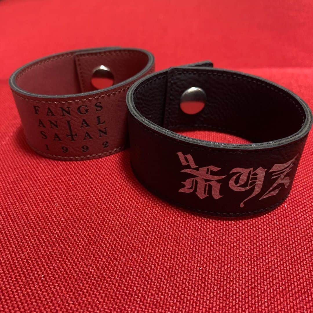 BORISさんのインスタグラム写真 - (BORISInstagram)「Boris wrist band (reversible / vegan leather). More details very soon.」10月6日 0時08分 - borisdronevil