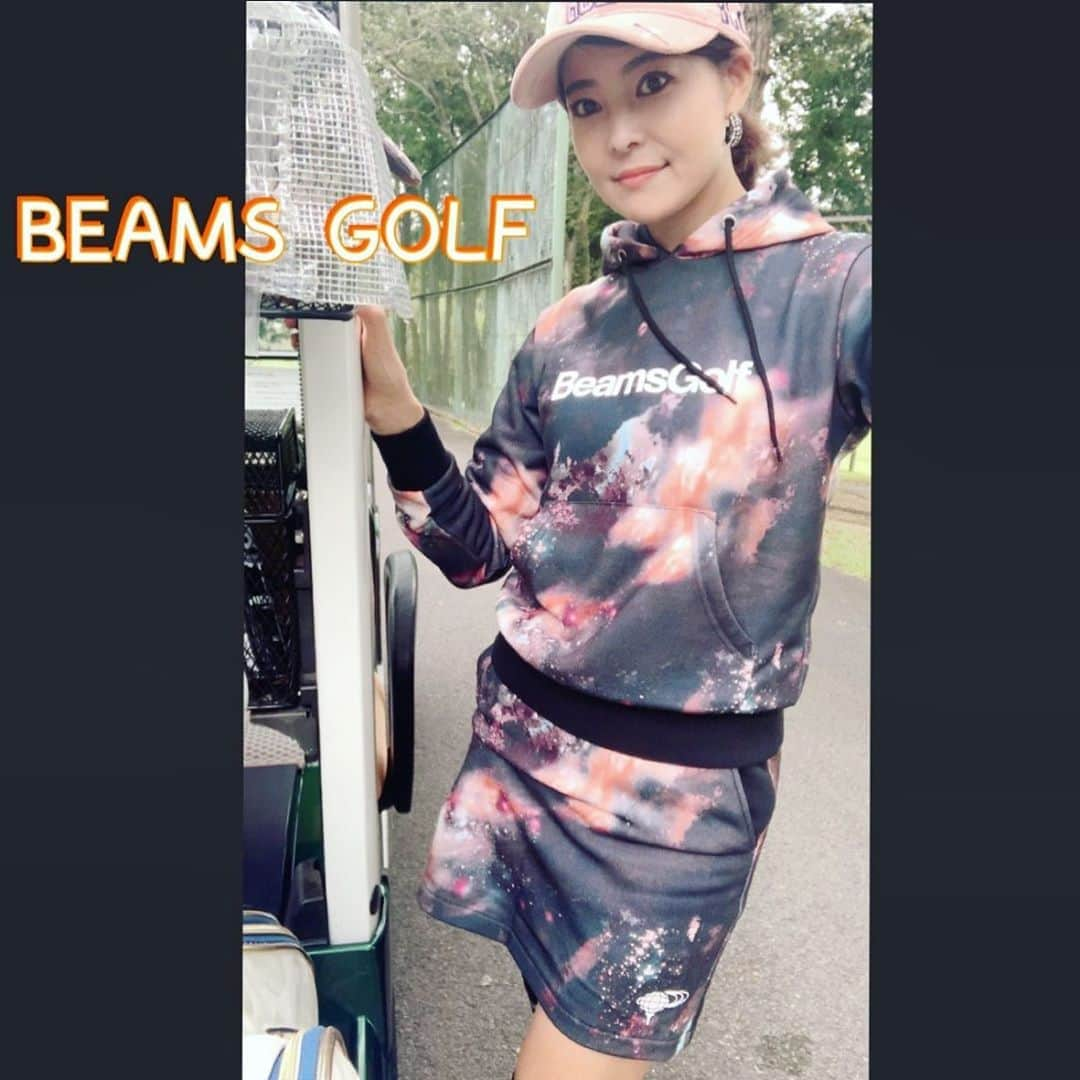 吉田玲奈さんのインスタグラム写真 - (吉田玲奈Instagram)「BEAMS GOLF⛳️ 2020秋🍁シーズンテーマの宇宙を彷彿とさせる💫スペース柄が大胆にプリントされたスウェットパーカーのセットアップ★☆ピンクのコーデュロイのキャップを合わせたら柔らかい印象に💟 #いつかのゴルフ #beamsgolf  #ビームスゴルフ  #ゴルフウェア #ゴルフコーデ #ゴルフ女子 #ゴルフ大人女子 #宇宙柄 #パーカー女子 #パーカーコーデ  #ごるふ女子  #reinagolf」10月6日 0時10分 - reina.yoshida.ciel.1218