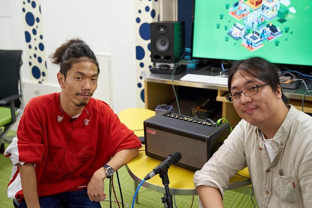 モリシーのインスタグラム：「Positive Grid新製品『Spark』のレビューをやらせて頂きました。 一緒に解説してくれた天野さんありがとうございました！ 公開したプリセットは3枚目のタグで検索してみてください。 このアンプ、手頃な値段で遊べますよ！ #rockon #CG2020 #positivegridspark」