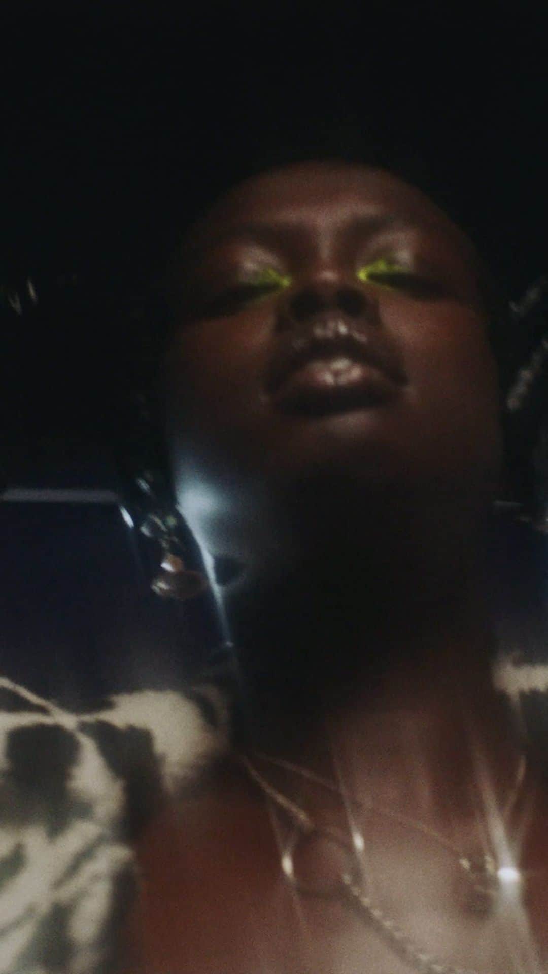 LOVE MAGAZINEのインスタグラム：「Starring: @shakka.d.badmon @akuacthiep @flohio_ @mikeyboats @claraamfo  Directed by @iggyldn Produced by @ben_m_hm Executive Producer: @laura_drault @iconoclast.tv LOVE Editor: @harriet.verney LOVE Digital Senior Editor: @isabellaboreman LOVE Digital Senior Editor: @meemeewhite  Cinematographer: @nathalie_p 1st AC: @lou_macnamara 2nd AC: @cinesamara Gaffer: @prenticebernie Electrician: John Hern   Stylist: @rubenmoreira Styling Assistant @ruairihoran Hair: @stefanjemeel Make Up @hadeeladeela Make Up Assistant @bandarenkaite  Set Designer: @ibbynjoya Set Assistant: @jimmyvantwest   Movement Director: @simon.donnellon Casting: @cicekbrown  BTS Photographer: @christiancassiel DIT: Moses Jeremiah Runner: @calebthejuvenile  Editor: therealmarvinjay  Colourist: @wvrdell @okaystudio Composer: @roblewiscomposer Sound Designer: @staubaudio.gmbh」