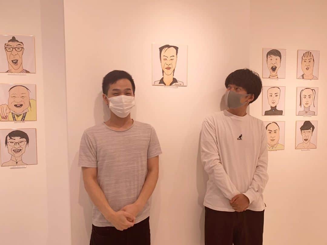 上田純樹さんのインスタグラム写真 - (上田純樹Instagram)「Kento Fukayaさんの「さえない似顔絵個展」に行かせてもらいました。めちゃくちゃ笑いました。  僕もいつか壁に単体で飾ってもらえる様な男になりたいです。  #さえない似顔絵個展 #KentoFukaya さん #ポートワシントン伊藤」10月6日 1時14分 - raionerutousan