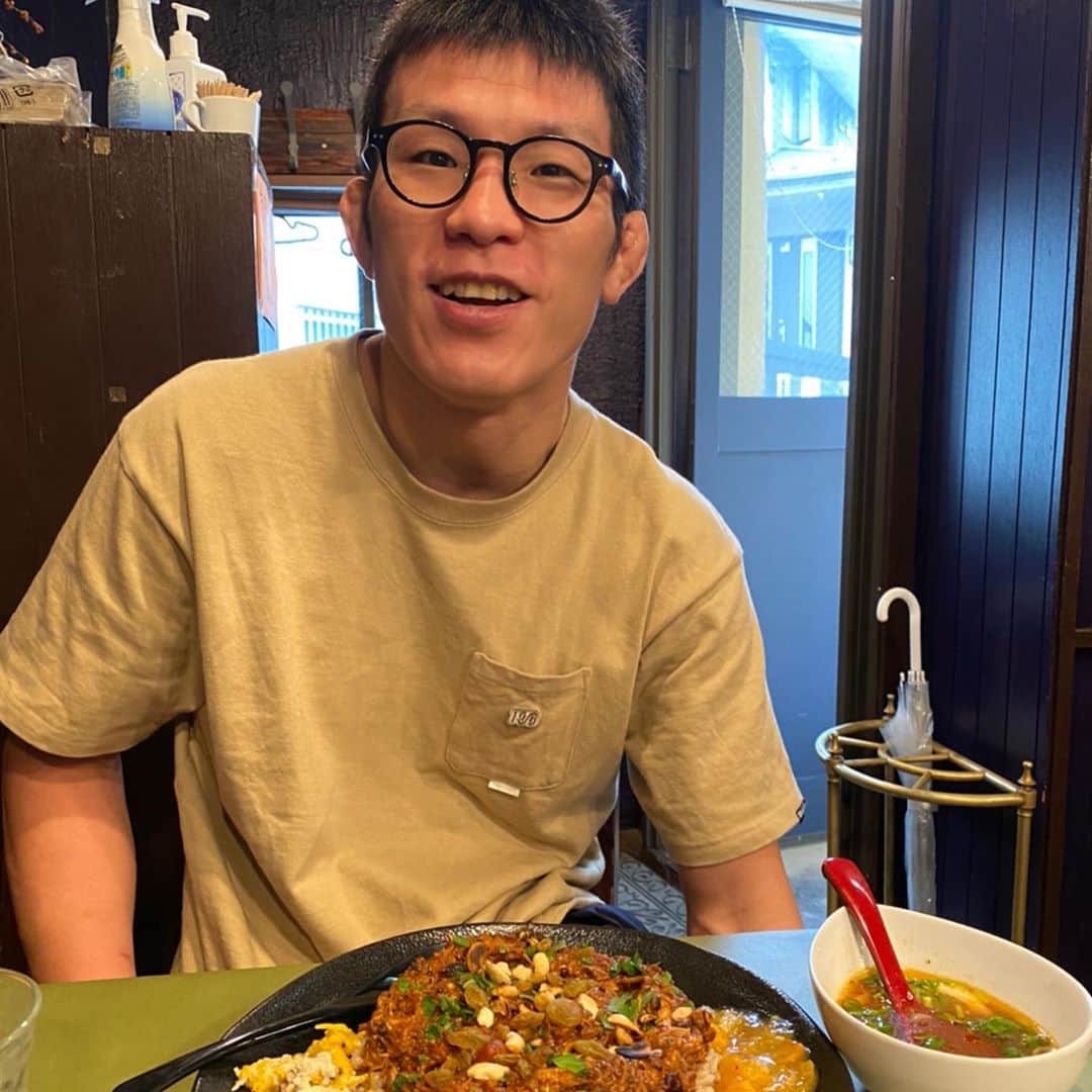 青木真也のインスタグラム：「気がついたら毎週。スリランカ系のカレー大好き。#currypunje #青木真也 #カレー#onehundredathletic」