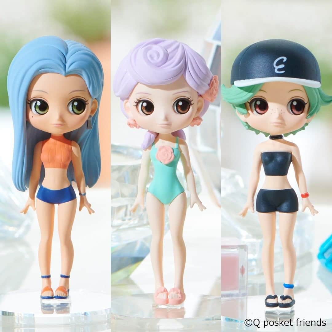 のインスタグラム：「. ＼今年の夏の思い出に・・・☀️／ 【Q posket friends petit-VACATION-vol.2】  おしゃれでかわいい女の子たちを、日記形式のストーリーとコンセプトアートで展開するQ posketのオリジナルブランド「Q posket friends」から、新商品が登場！  9月に登場したオリヴィア、アンナ、シャーリーに続き、今回はアビゲイル、リリー、エマの3人が登場！  健康的な小麦肌にいま流行りのハイネック水着のアビゲイル、胸元のバラの飾りをアクセサリーと合わせたリリー、黒のキャップと黒の水着でメンズライクに仕上げたエマなど、三種三様のオシャレを楽しめます💕  どれどれ、彼女たちの日記にはなんて書いてあるのかな？  「エマったら1人でフローズンを２つも食べようとしたからリリーが「食べ過ぎよ」って怒ったの。リリーはいつもエマを怒ってるけど、大好きだから心配なのね。アビーはアンナが持ってきた大きな浮き輪に空気を入れてあげていたわ。海でみんなで浮き輪に掴まって漂ったの、本当に気持ちよかった！」  「Q posket friends petit-VACATION-vol.2」は、10月8日（木）より全国のゲームセンターのプライズ景品として順次登場予定です。 今年は夏休みも水着も楽しめなかった…という方は、ぜひ彼女たちと最後の夏の思い出を作ってくださいね✨  ※写真の台座は商品に付属しているものとは異なります。  #Qposket #Qposketfriends #Qposketpetit #Qposketfigure #Qposketth #Qposketthailand #Qposkethk #Qposketindonesia #banpresto #figure #ufoキャッチャー #アミューズメント限定 #バンプレスト #ゲームセンター #クレーンゲーム #ゲーセン #プライズ  #kawaii #かわいい #cute #kawaiifigure #cutefigure #chibifigure #toycommunity #toyunion #figurecommunity」
