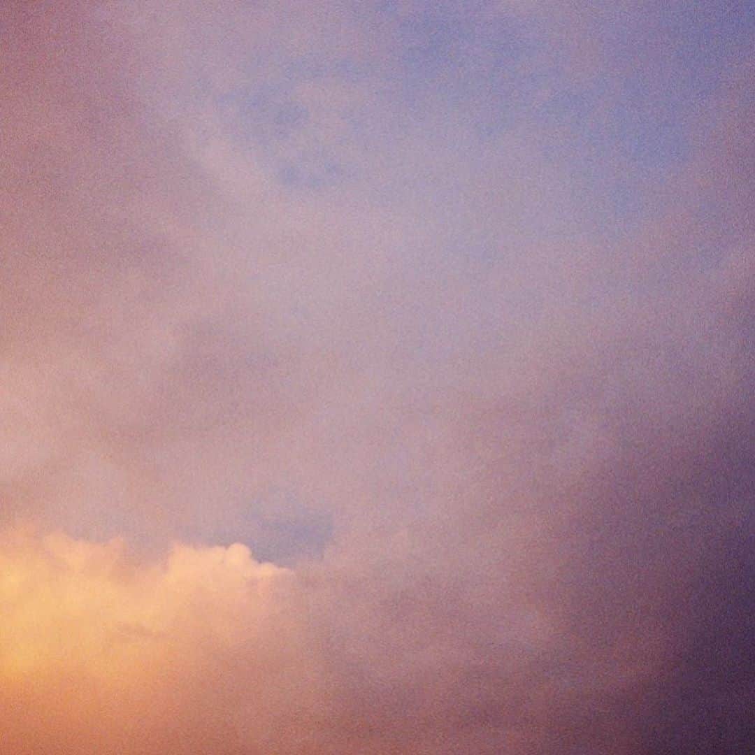 イネスエマレシャルのインスタグラム：「END OF SUMMER SHADES by @prideaux #inesetmarechal #inspiration #sky #getaway #sunset #sunrise #vibe #relax #breath #summer #endofsummer #photographylovers #photography #artofinstagram」