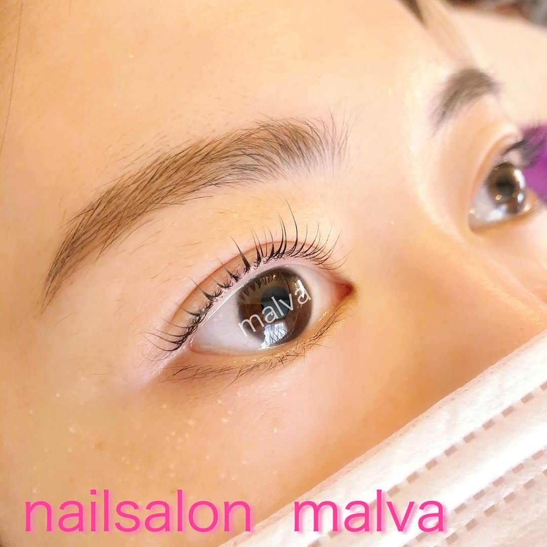 nailsalon malva（ネイルサロンマルヴァ）のインスタグラム