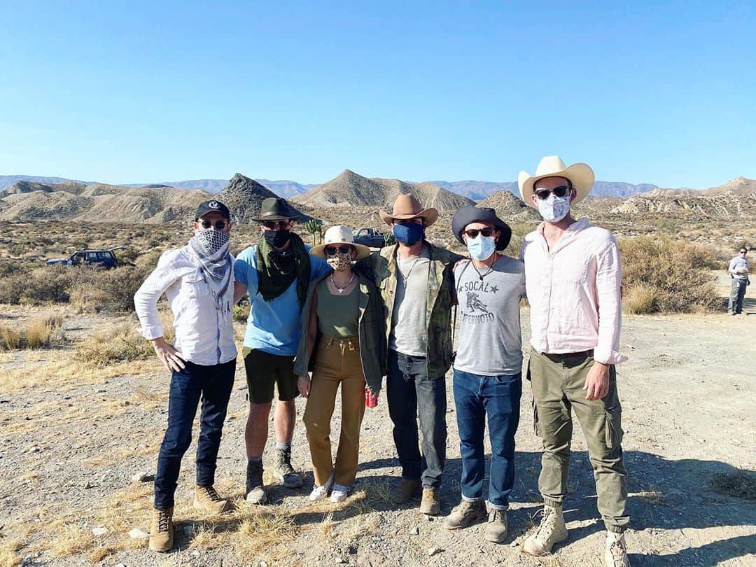 ルーシー・ヘイルのインスタグラム：「BORREGO day 1 🌵」